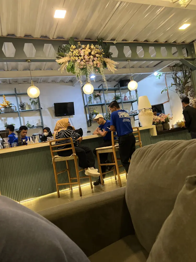 The Bridge Coffee and Eatery 7