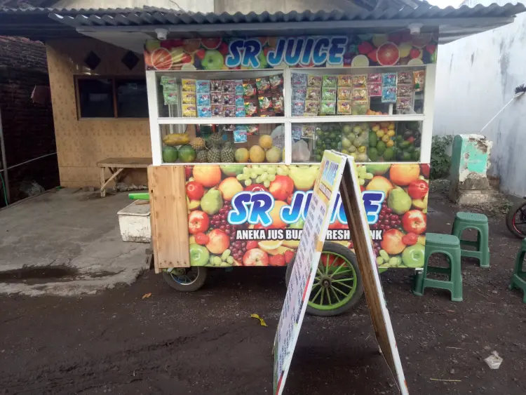 Aneka Jus Dan Salad Buah 1