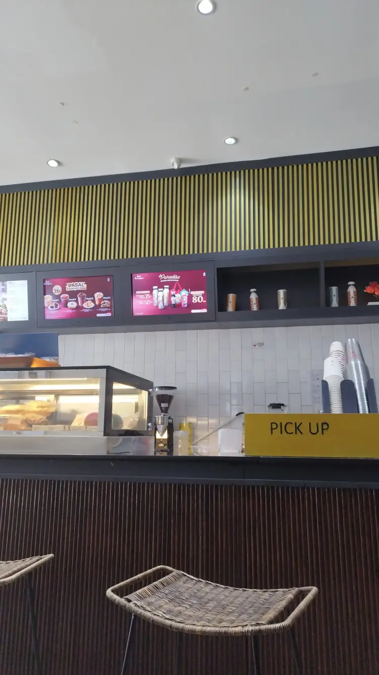 Kopi Kenangan - Ruko MOI 4