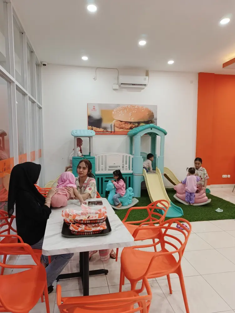 Almaz Fried Chicken - Ratulangi Makassar 2