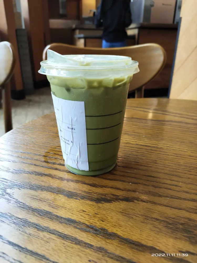 Starbucks TCC Batavia 9