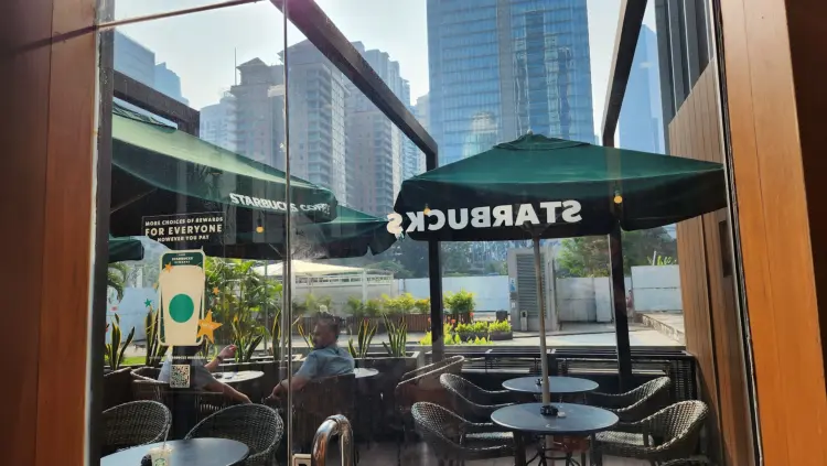 Starbucks TCC Batavia 2