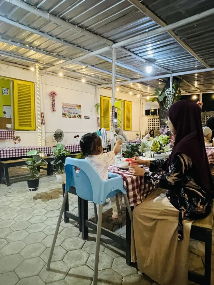 Kentanggihan Resto 6