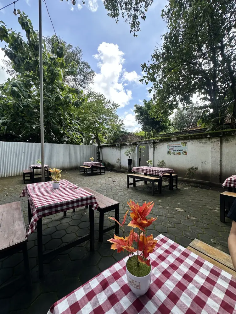 Kentanggihan Resto 8