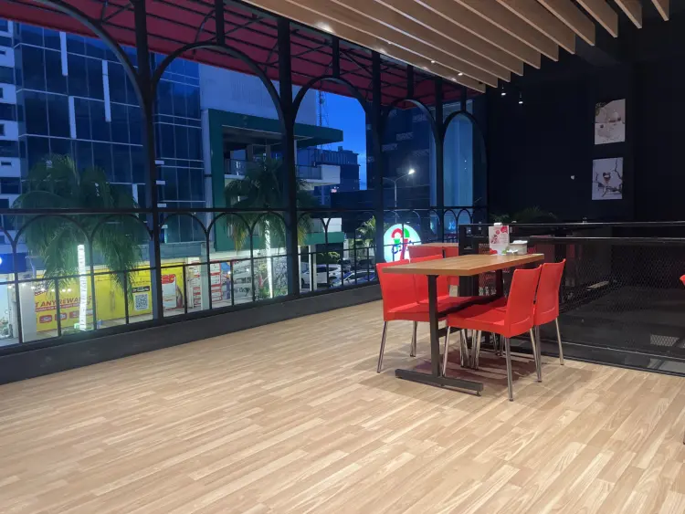 City Ice Cream - Center Point 5