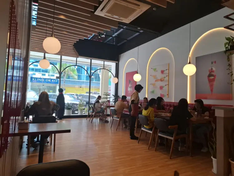 City Ice Cream - Center Point 3