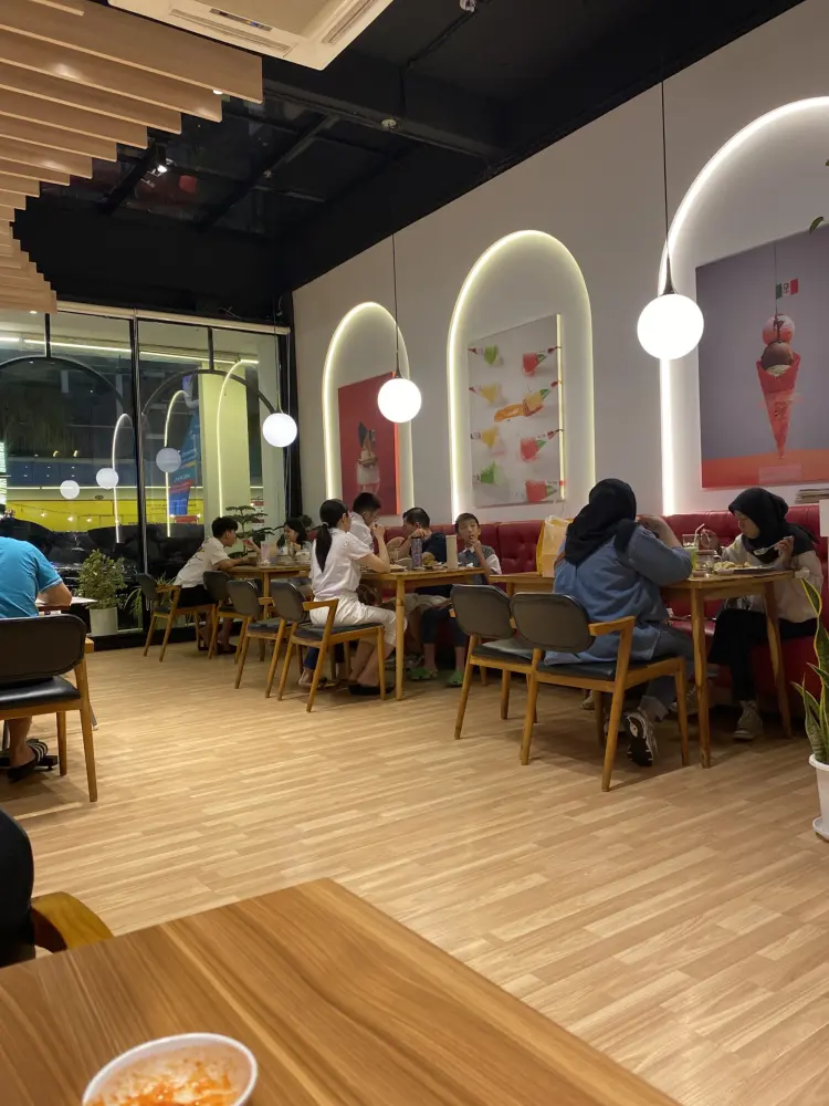 City Ice Cream - Center Point 10