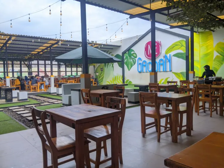 Mie Gacoan kan banyak, tapi kenapa yang di Bogor doang yang paling Mantap buat Nongkrong?