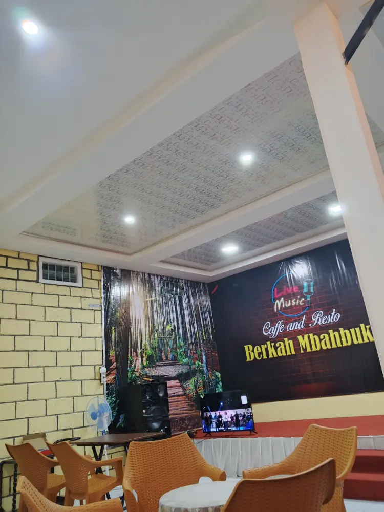 Caffe & Resto "BERKAH MBAHBUK" 1