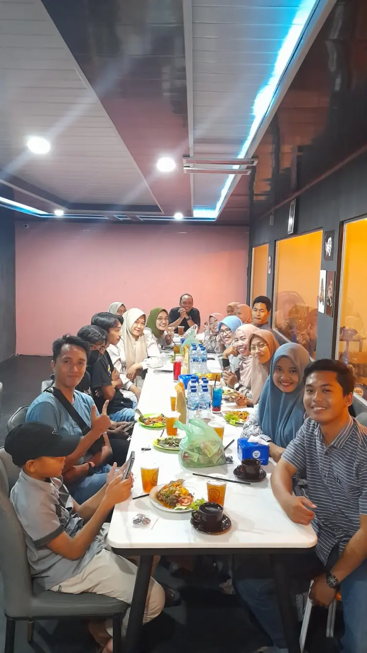 D'CONTAINER CAFE 50 CAFE AND RESTO 5