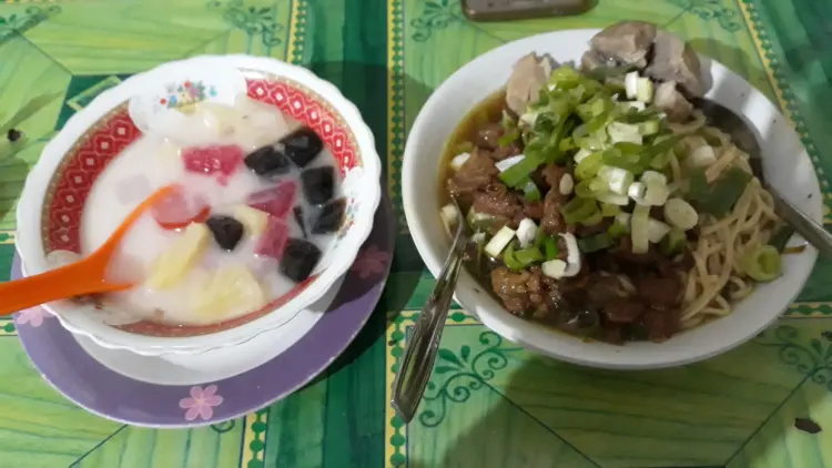 Warung Timlo Solo (Bakso,Mie Ayam) 7