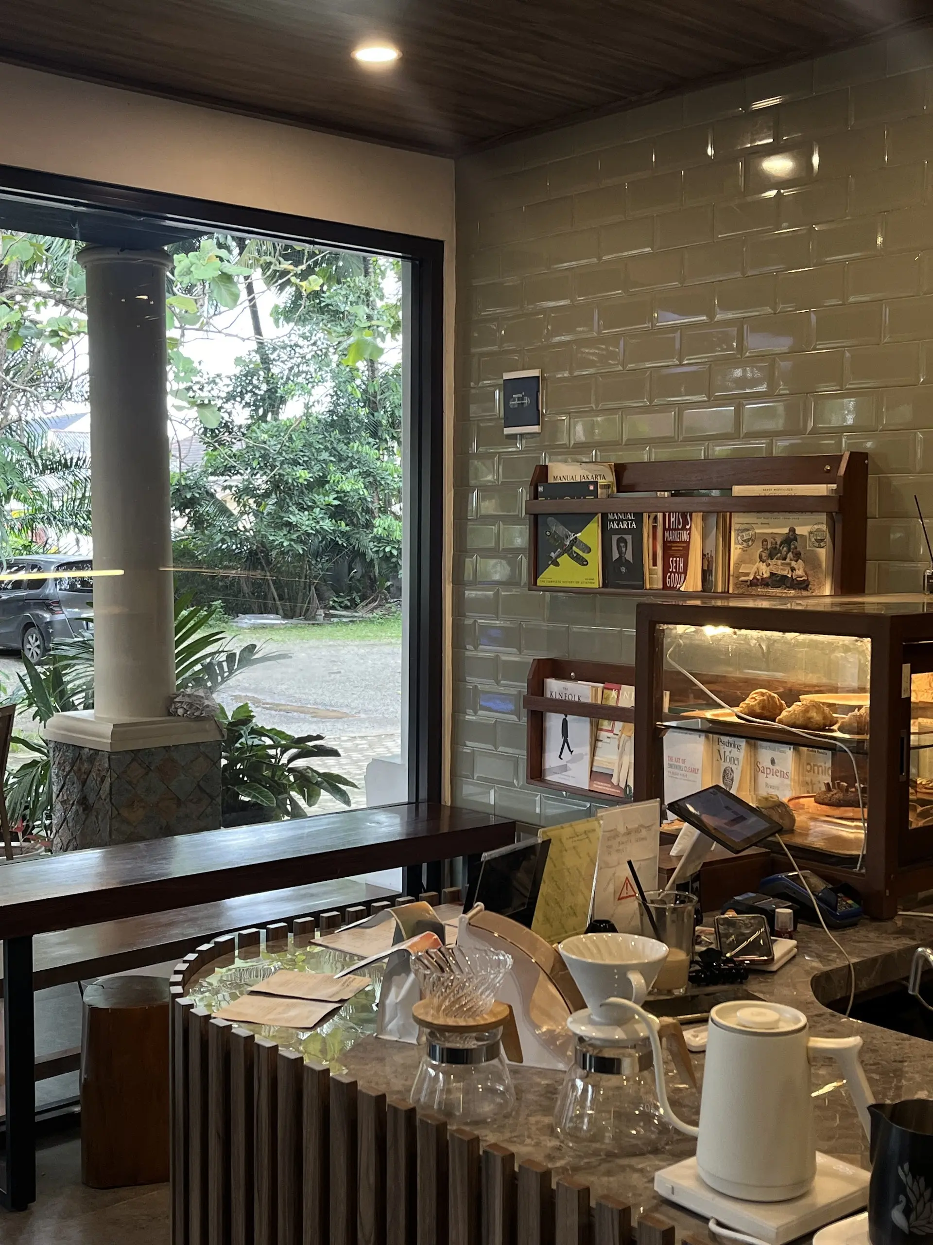 Gue umumin, kafe surganya kaum introvert/i-person/freelancer di Palembang akhirnya ada! Anjay 2