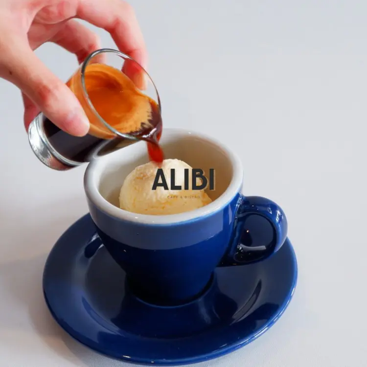 ALIBI CAFE 3