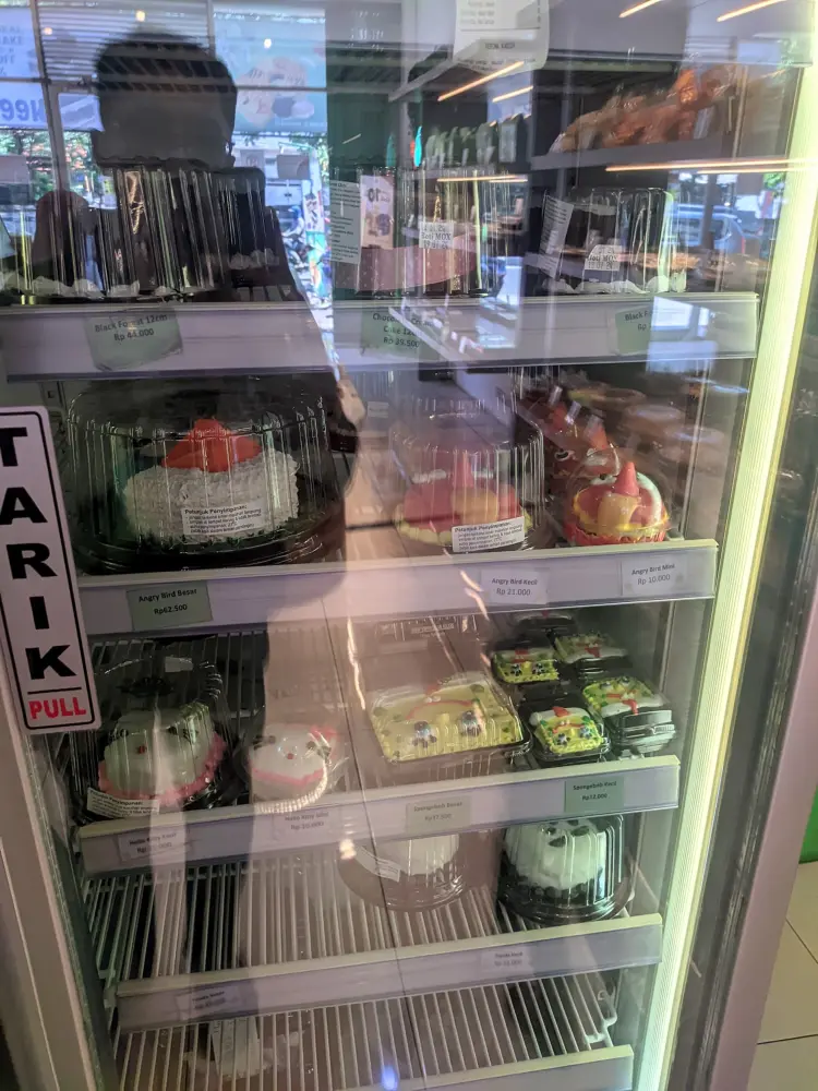 Roti Mox Kedung Cowek 1