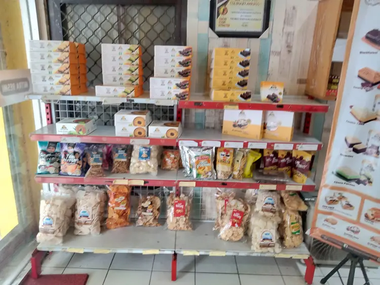 Lapis Kukus Pahlawan - Nginden 9