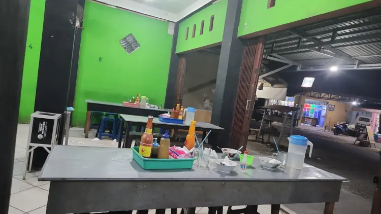 人均7块钱,挤到一身汗也要吃的神级鸡肉面,到底值不值?