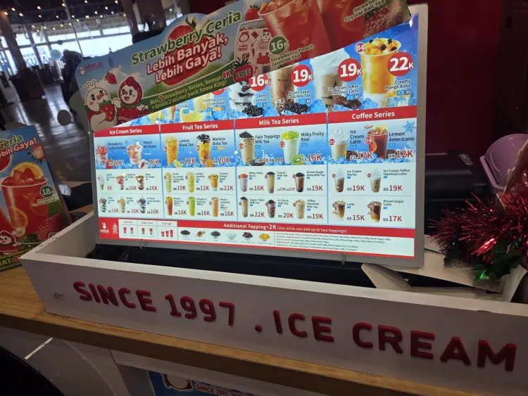 Candylicious Beachwalk Shopping Center 2