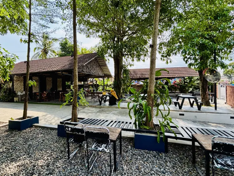 Pule Coffee and Eatery 7