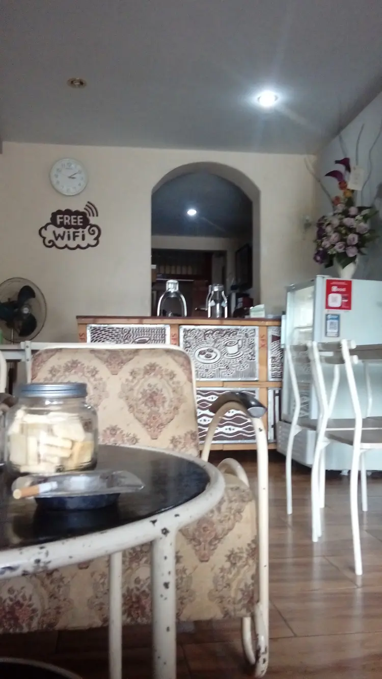 ICIPONO Kopi dan Roti Cafe 3