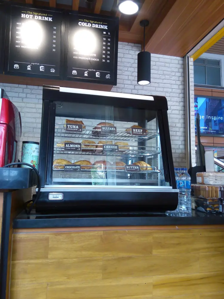Roti O Bakery Cikini Station. 6