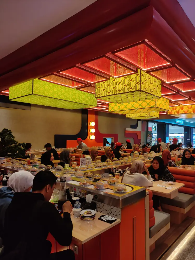 Tom Sushi Royal Plaza Surabaya 8