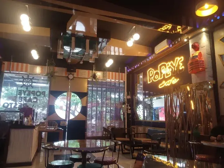 Popeye Cafe & Resto 4