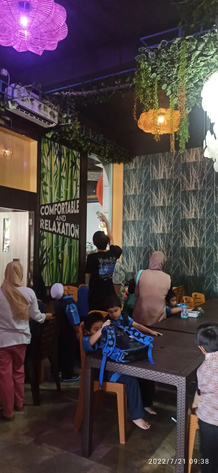 Popeye Cafe & Resto 2