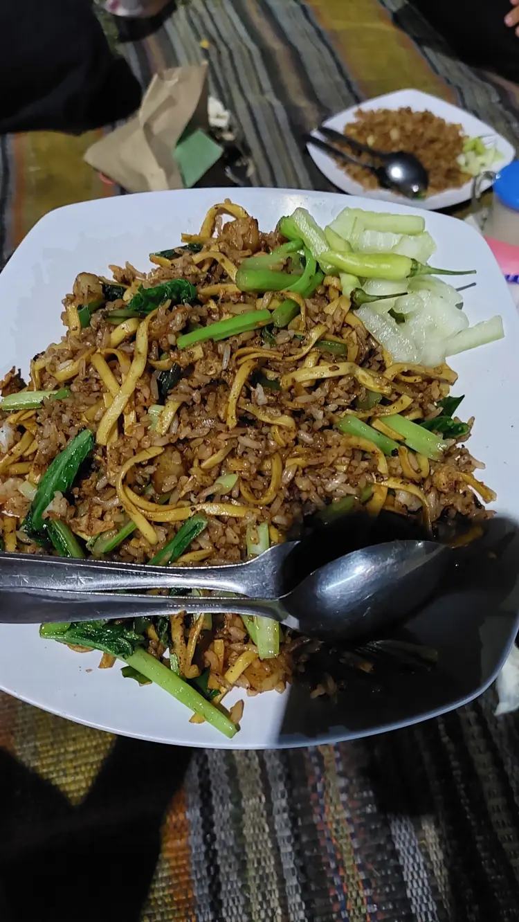Iksan Nur Special Nasi Goreng Madiun 5