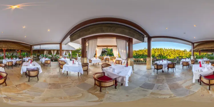 CasCades Restaurant 8