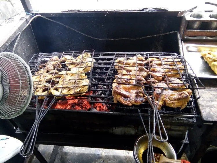 Ayam Bakar & Goreng Pak Raden 1
