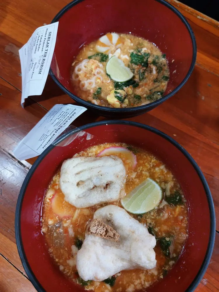 Seblak Prasmanan Teh Kokom 3