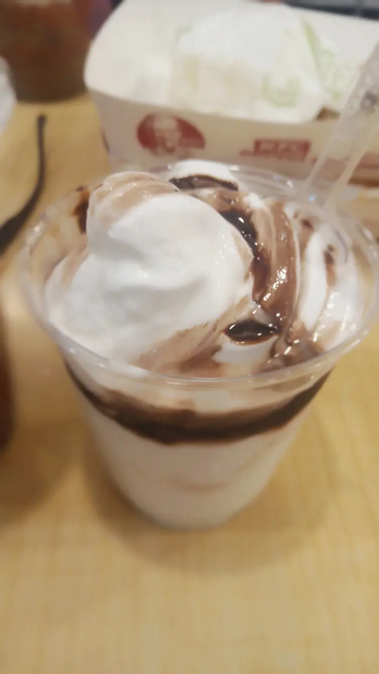 KFC Mall Grand Metropolitan 3