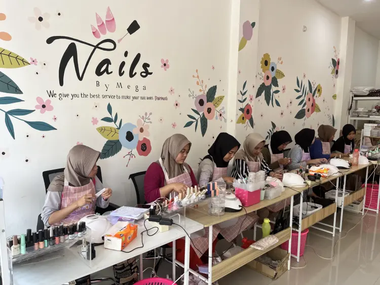 Nailsbymega 1