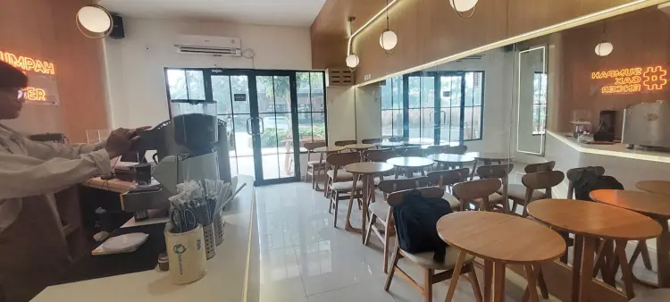 Ini Kopi Ulon - Ruko Hollywood, Jababeka 2