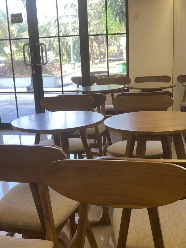 Ini Kopi Ulon - Ruko Hollywood, Jababeka 6