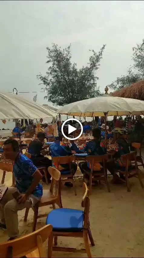 La meddian Cafe & Resto beach 3