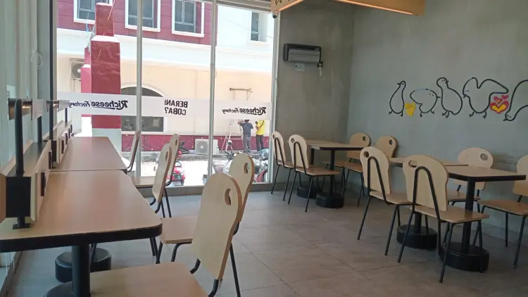 Richeese Factory Batu Aji Batam 10