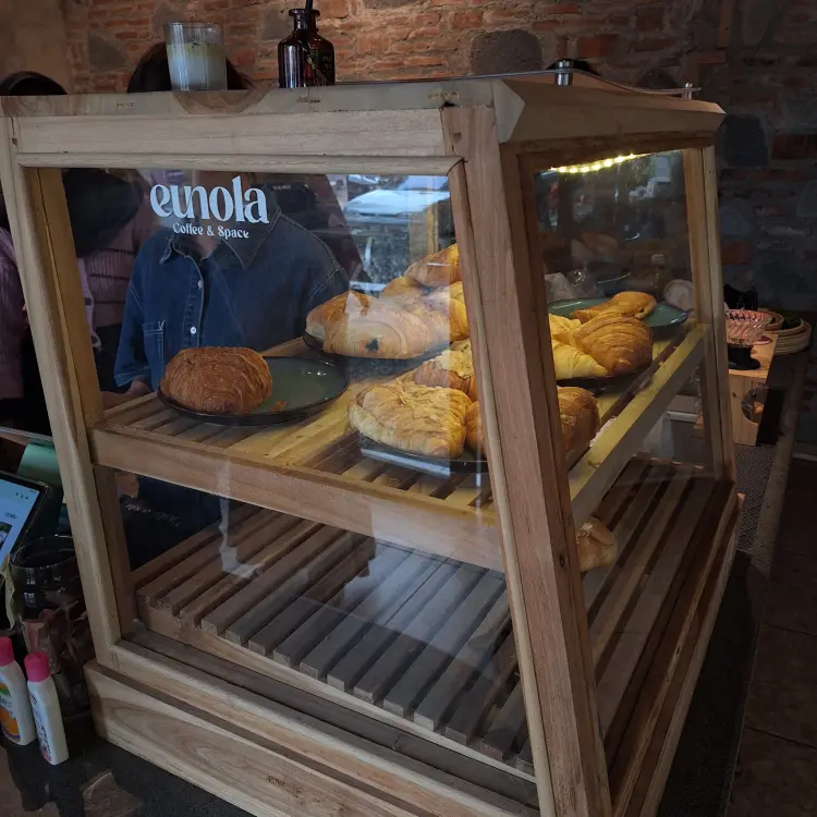 eunola coffee & space 2