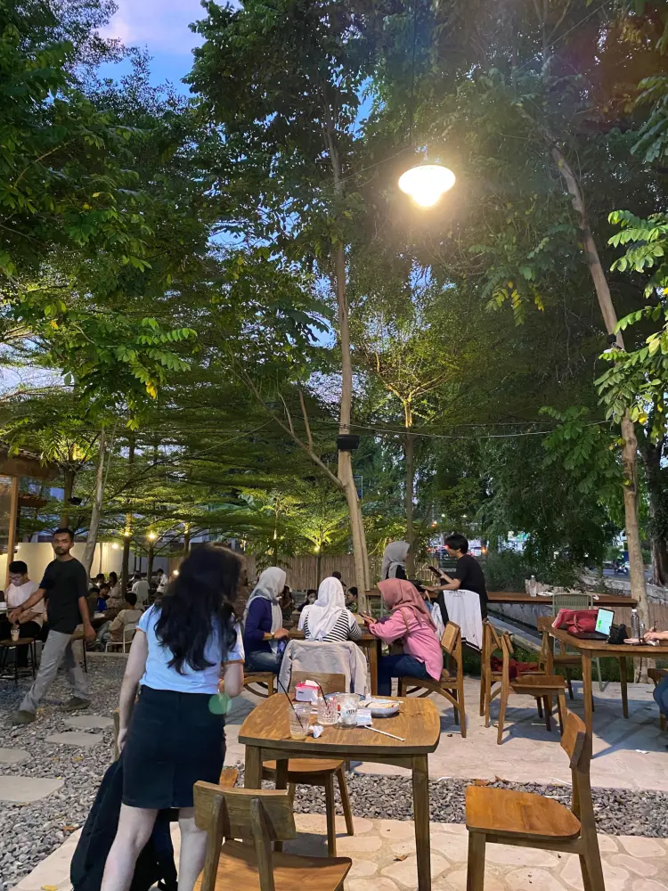 eunola coffee & space 5