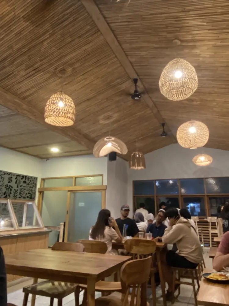 eunola coffee & space 8
