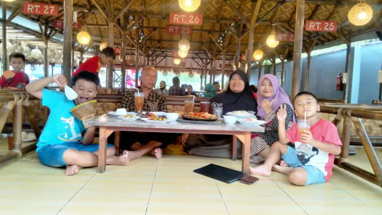 Kampung Kecil Depok Sawangan 2