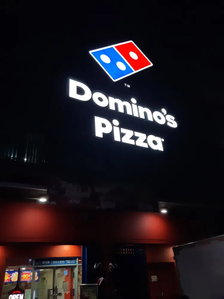 Domino's Pizza 1