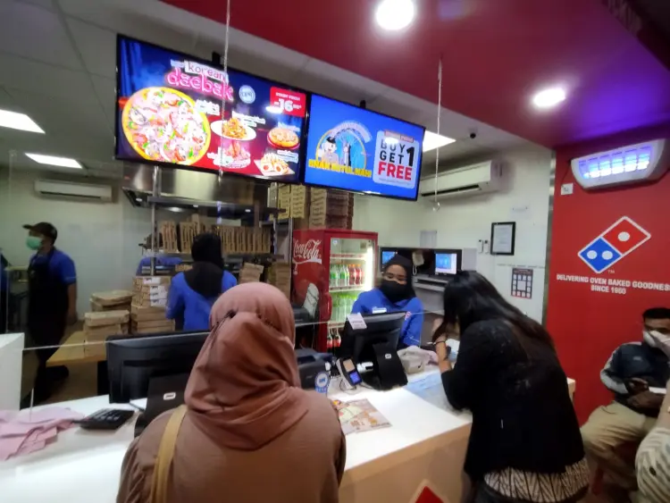 Domino's Pizza 5