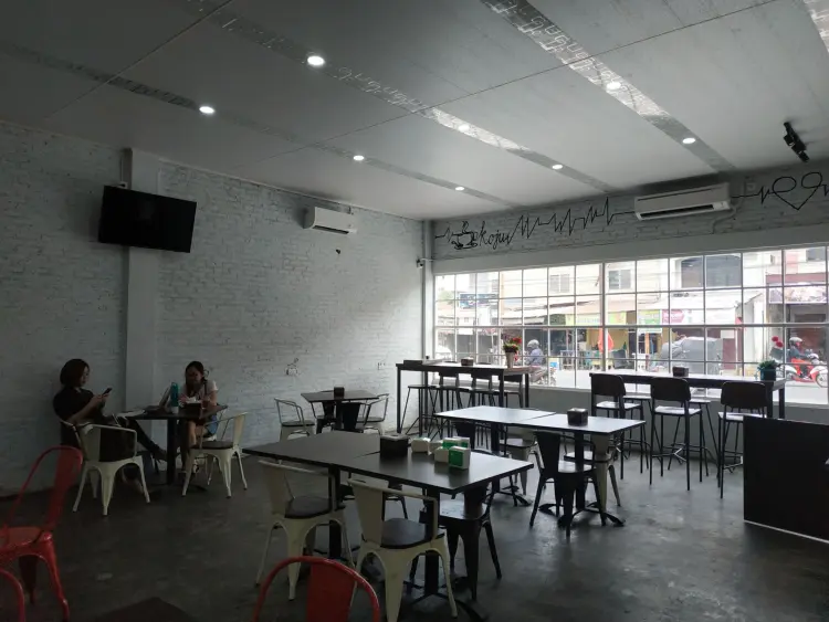 Ruang Kopi Koju Marelan 6