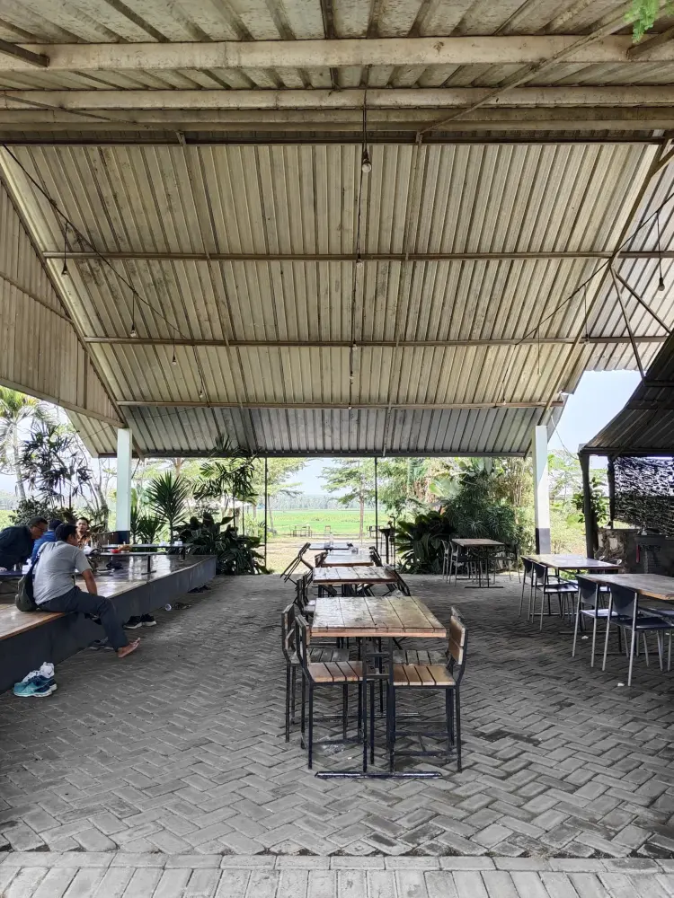 WARUNG PAK UNTUNG SANAN REJO 4