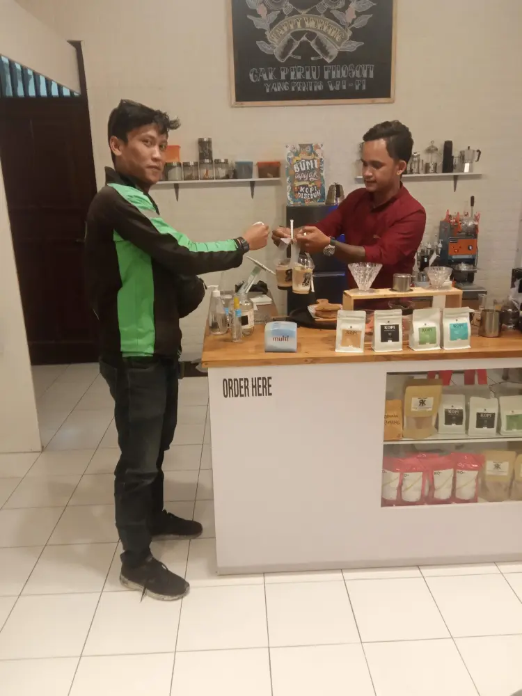 Ruang Kita Coffee Roastery and Brew 5