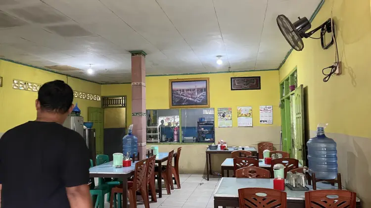 Eat 'til you drop for 18k! This fried tempeh has taken over Lampung Uni students' youth