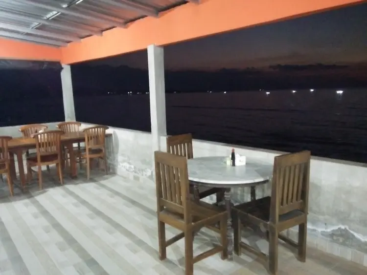 Warung Ikan Bakar Xenia 4