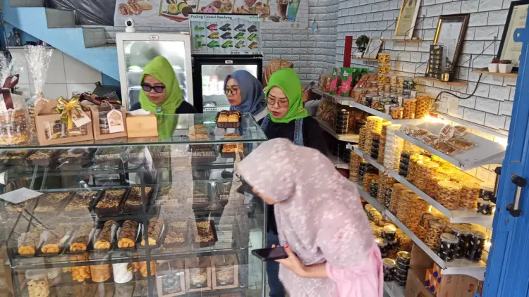 Dessy coffee Bakery 3