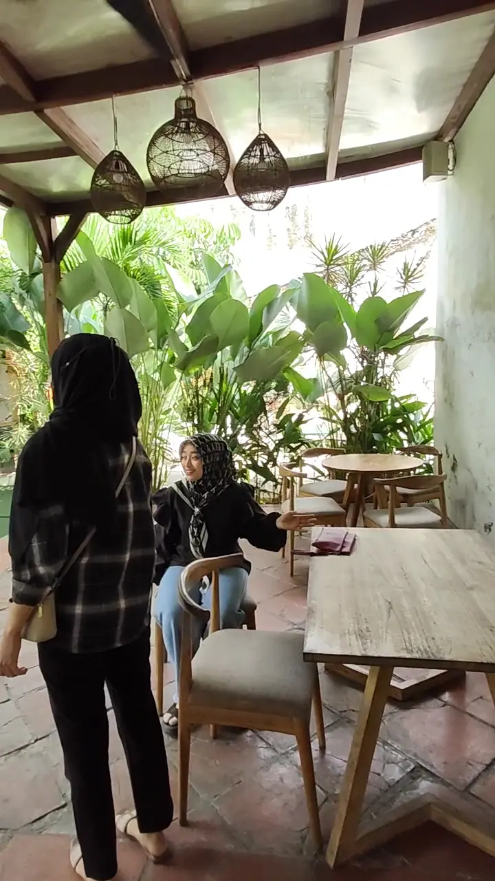 Bento Kopi Plus Klojen 6